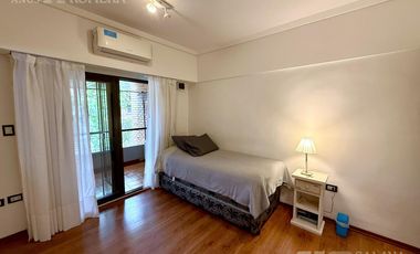 CASA VENTA 5 AMBIENTES OLIVOS JARDÍN PILETA