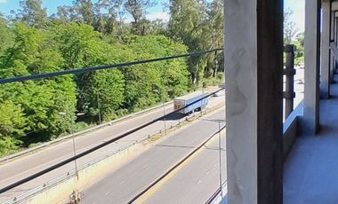 Departamento con vista Campo de Mayo