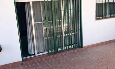 Excelente chalet a mts del FCGR y del Centro Comercial - Apto Crédito!!