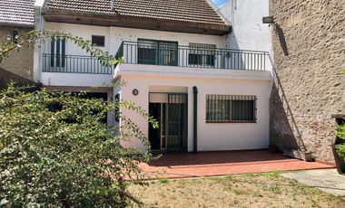 Excelente chalet a mts del FCGR y del Centro Comercial - Apto Crédito!!