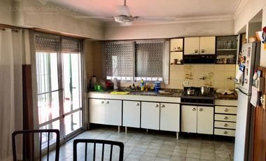 Excelente chalet a mts del FCGR y del Centro Comercial - Apto Crédito!!