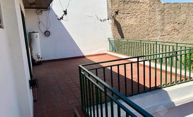 Excelente chalet a mts del FCGR y del Centro Comercial - Apto Crédito!!