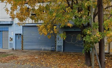 Galpón en Zona Industrial (I1) con Amplia Superficie Cubierta y Potencial Comercial- En Venta