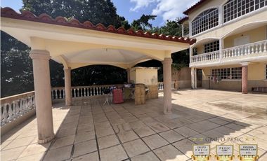 Venta de Casa en PH Riviera Colonial Brisas del Golf Panamá