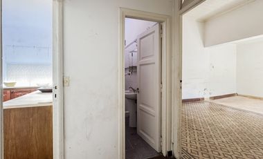 CASA 3 AMBIENTES EN ESQUINA A RECICLAR