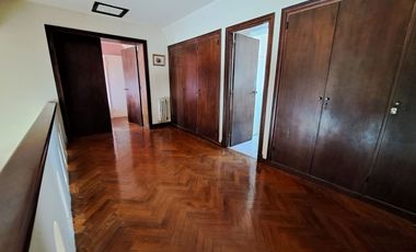 Casa 4 Ambientes en Alquiler Temporario - Varese / Loma de Stella Maris