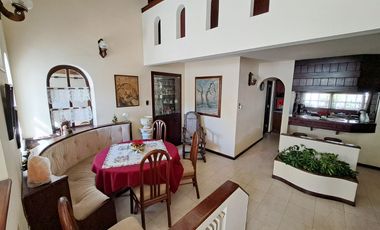 Casa 4 Ambientes en Alquiler Temporario - Varese / Loma de Stella Maris