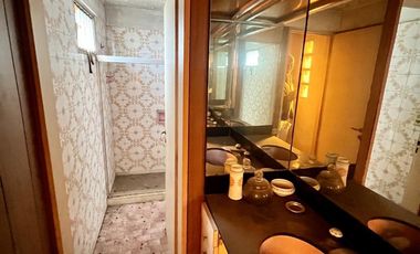 Excelente ubicación y lote - Vta Dta - Apto Crédito - OPORTUNIDAD!!!