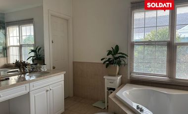 Casa en La Lomada, ENERO impecable. 4 cuartos, piscina, play. Consulte diciembre