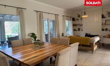 Casa en La Lomada, ENERO impecable. 4 cuartos, piscina, play. Consulte diciembre