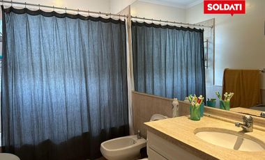 Casa en La Lomada, ENERO impecable. 4 cuartos, piscina, play. Consulte diciembre