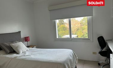 Casa en La Lomada, ENERO impecable. 4 cuartos, piscina, play. Consulte diciembre