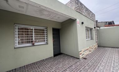 CASA ALQUILER CASTELAR