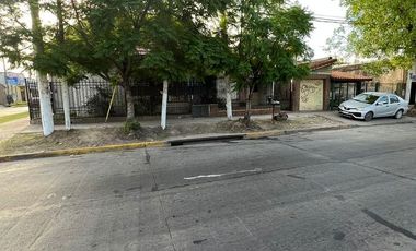 Tres Propiedades en Venta en Av. Victorica