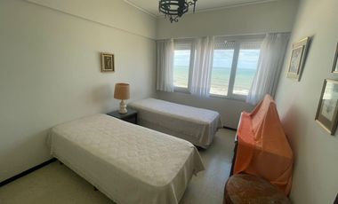 Edif. Cherry piso 17 - 2 Ambientes - Miramar