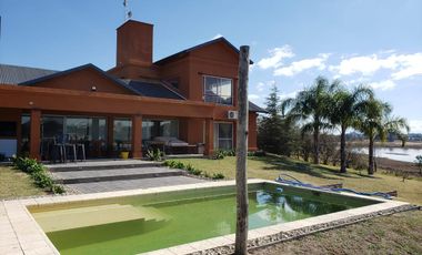 Casa en  el Country el solar de victoria