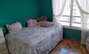 Lindísimo y amplio departamento muy bien ubicado