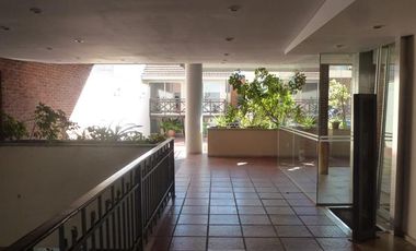 Lindísimo y amplio departamento muy bien ubicado