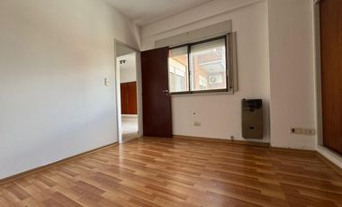 Departamento en alquiler en Lanús Oeste 2 ambientes