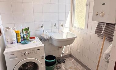 Hermoso departamento de 3 dormitorios, dependencia y cochera en Barrio Norte