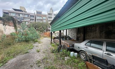 Terreno de 462m2 en zona norte