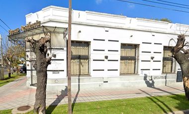Venta Local en Lanús Este Salón de 380m2