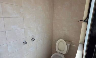 Casa en renta céntrica en Uruapan (ideal para habitar o comercio).