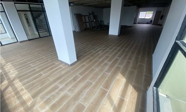 Local Comercial En Arrriendo Barrio el Poblado