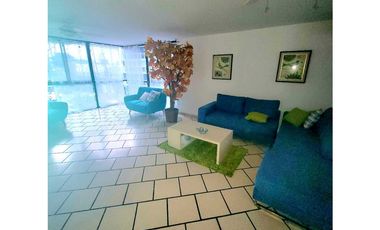 Se Alquila Apto en.Punta Paitilla