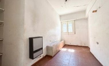 Venta Lote o casa a reciclar. Barrio La Perla