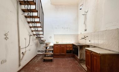 Venta Lote o casa a reciclar. Barrio La Perla