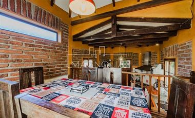 Casa en Venta en ESPECTACULAR CASA DE DOS TERRENOS EN PASAJE PRIVADO