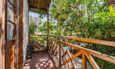 Casa en Venta en ESPECTACULAR CASA DE DOS TERRENOS EN PASAJE PRIVADO