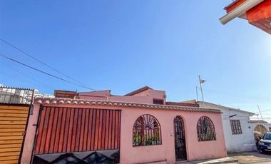 Casa en Venta en César Enrique Soto Moraga