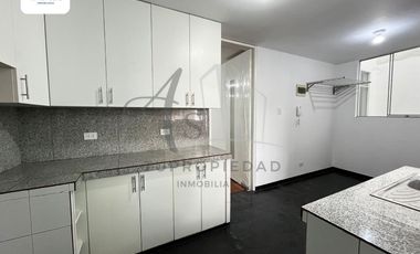 VENTA DEPARTAMENTO 1ER PISO URB ALPAMAYO ATE