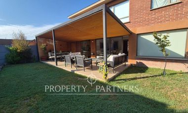 Hermosa Casa en uno de los mejores barrios de Buin/Linderos: Valle Araucarias