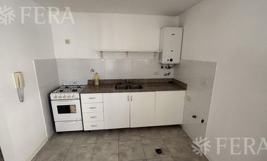 Alquiler departamento 2 ambientes con balcón en Pinar de Wilde
