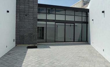 LOCAL COMERCIAL EN RENTA EN PARQUE INDUSTRIAL EN QUERETARO