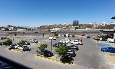 LOCALES EN RENTA  EN PLANTA ALTA EN  CARRETERA FEDERAL 57  QUERÉTARO-MÉXICO.