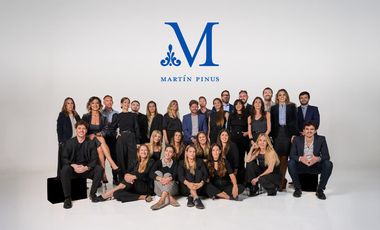 Oficina esquinera moderna en San Isidro con 5 cocheras