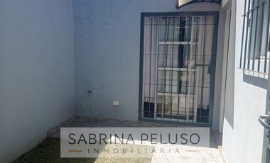 ALQUILER PH MONOAMBIENTE AMPLIO -Villa Gobernador Udaondo/ ITUZAINGO