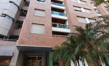 ALQUILO DEPTO 1DORM CON ESCRITORIO (1/2 DORM) EXCELENTE UBICACION PARANA 635 EN NUEVA CORDOBA