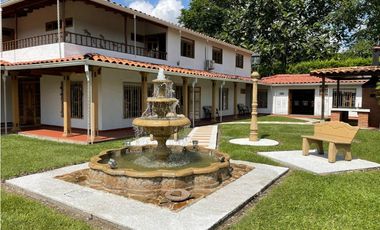 VENTA CASA CAMPESTRE AMOBLADA EN LA TEBAIDA-SECTOR CLUB CAMPESTRE