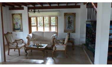 VENTA CASA CAMPESTRE AMOBLADA EN LA TEBAIDA-SECTOR CLUB CAMPESTRE