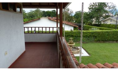 VENTA CASA CAMPESTRE AMOBLADA EN LA TEBAIDA-SECTOR CLUB CAMPESTRE