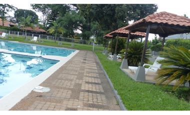 VENTA CASA CAMPESTRE AMOBLADA EN LA TEBAIDA-SECTOR CLUB CAMPESTRE