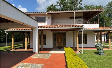 VENTA CASA CAMPESTRE AMOBLADA EN LA TEBAIDA-SECTOR CLUB CAMPESTRE