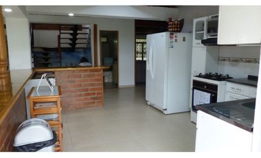 VENTA CASA CAMPESTRE AMOBLADA EN LA TEBAIDA-SECTOR CLUB CAMPESTRE