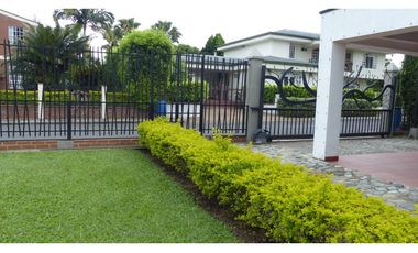 VENTA CASA CAMPESTRE AMOBLADA EN LA TEBAIDA-SECTOR CLUB CAMPESTRE