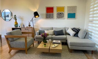 Arriiendo Casa de dos niveles en Conjunto Cerrado en Cajica .